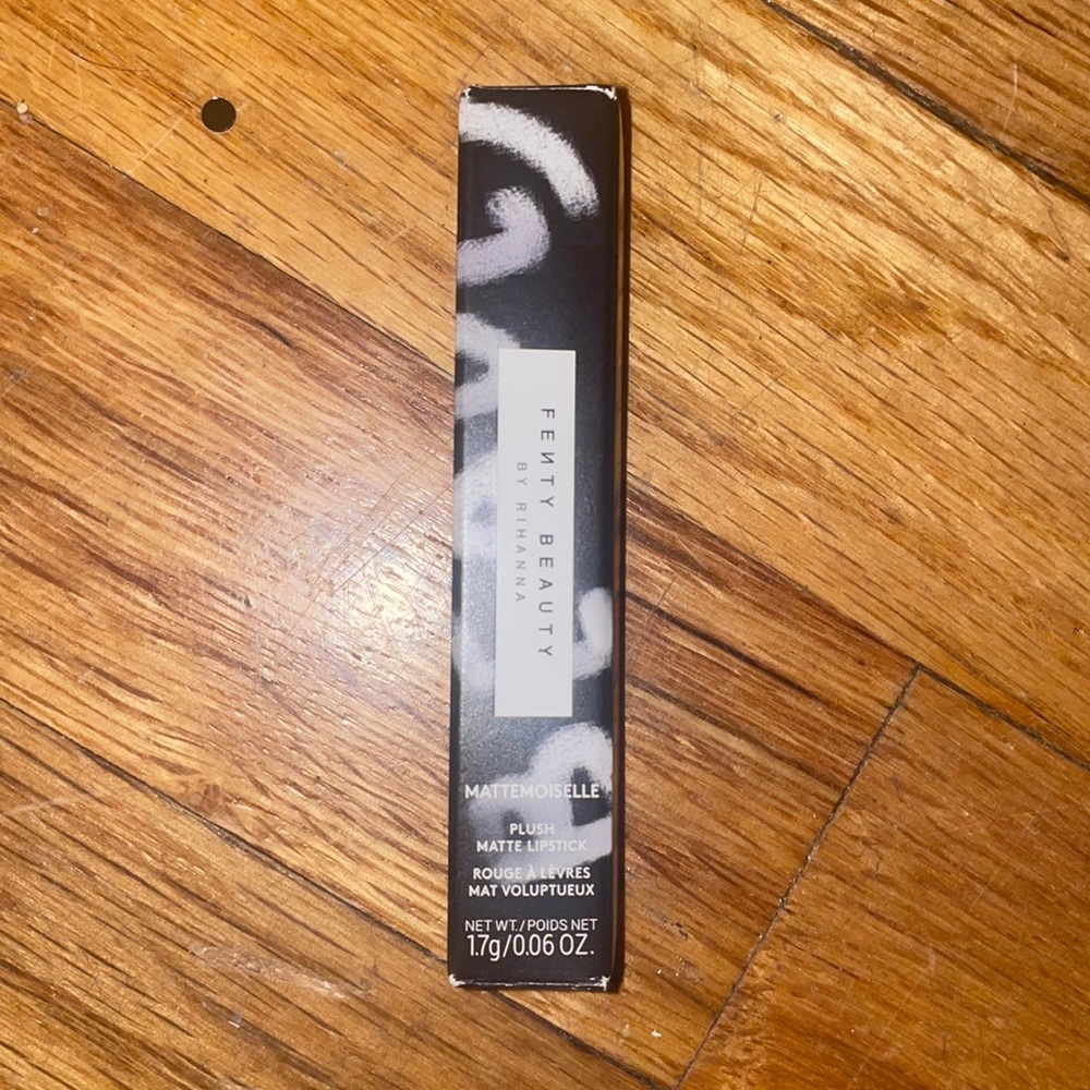 Fenty mattemoiselle plush matte lipstick up 2 no good